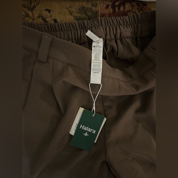 Halara Barrel Leg Work Pant NWT Size Medium - Picture 6 of 11